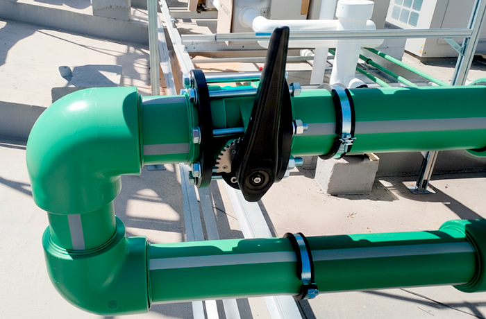 INSTALLATION DE CHAUFFAGE DE L'EAU SANITAIRE AVEC DES POMPES À CHALEUR. Îles Canaries